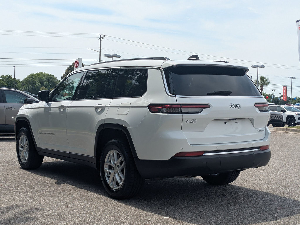 Used 2025 Jeep Grand Cherokee L Laredo w/ Luxury Tech Group I RWD image 5