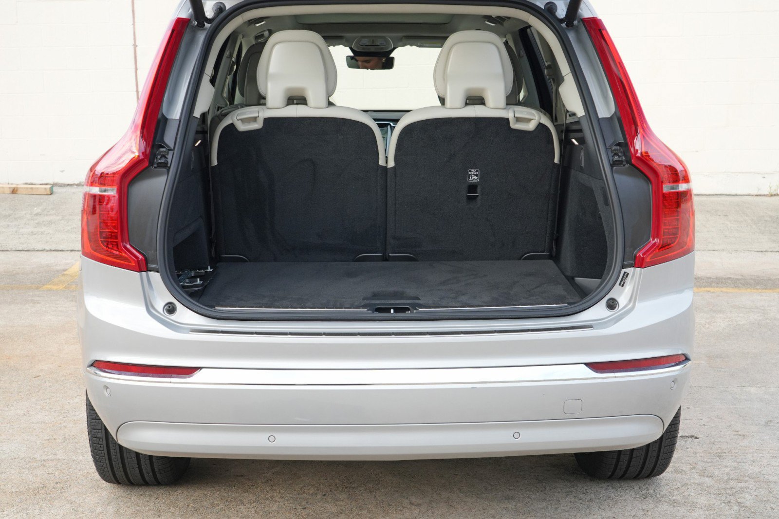Used 2025 Volvo XC90 B6 Plus AWD/4WD image 10
