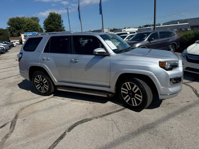 Used 2014 Toyota 4Runner Limited image 10