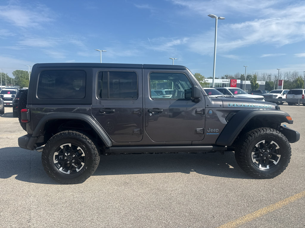 Used 2025 Jeep Wrangler Unlimited Rubicon 4xe w/ Safety Group AWD/4WD image 4