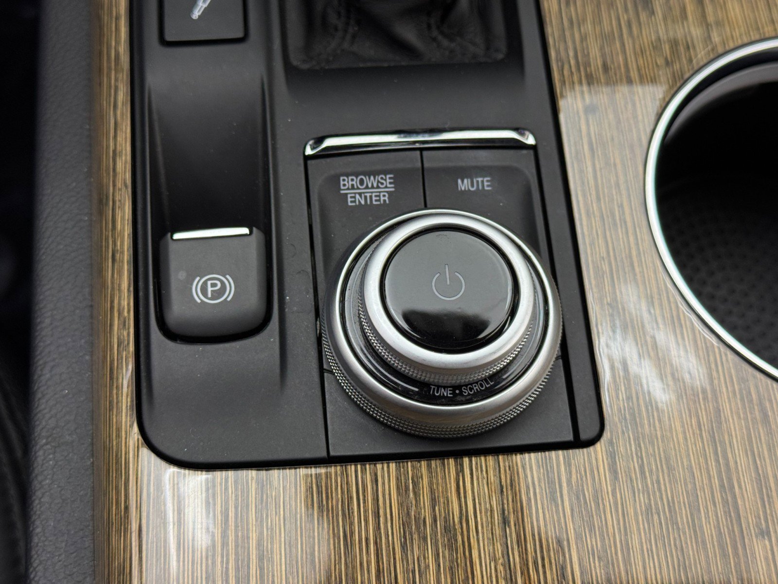 Used 2022 Maserati Quattroporte GT image 31