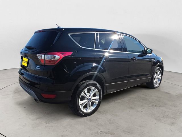 Used 2017 Ford Escape SE w/ SE Cold Weather Package image 5