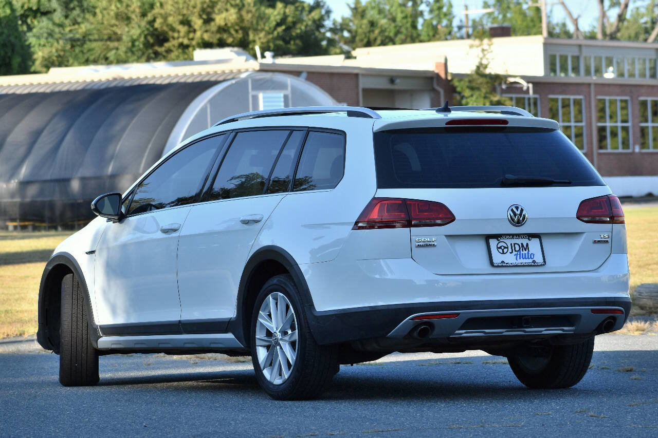 Used 2017 Volkswagen Golf Alltrack SE image 7