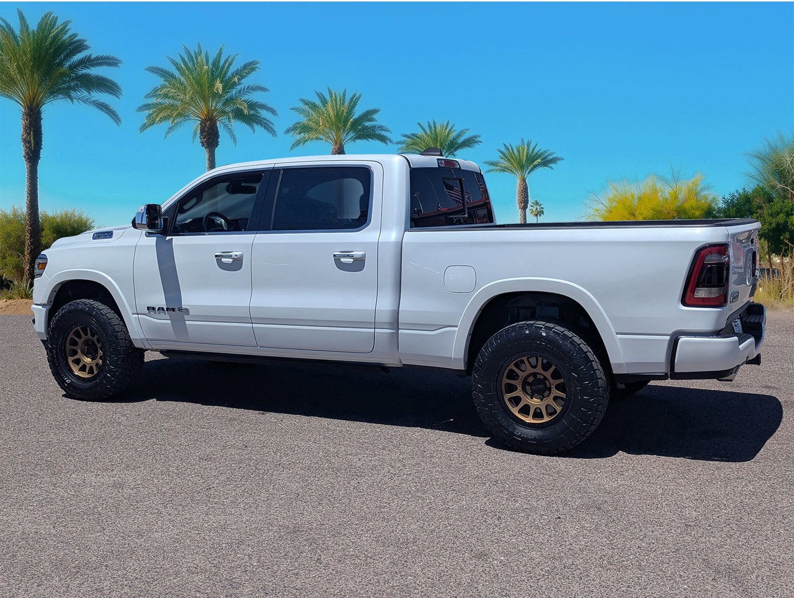 Used 2020 RAM 1500 Limited w/ Trailer Tow Group AWD/4WD image 3