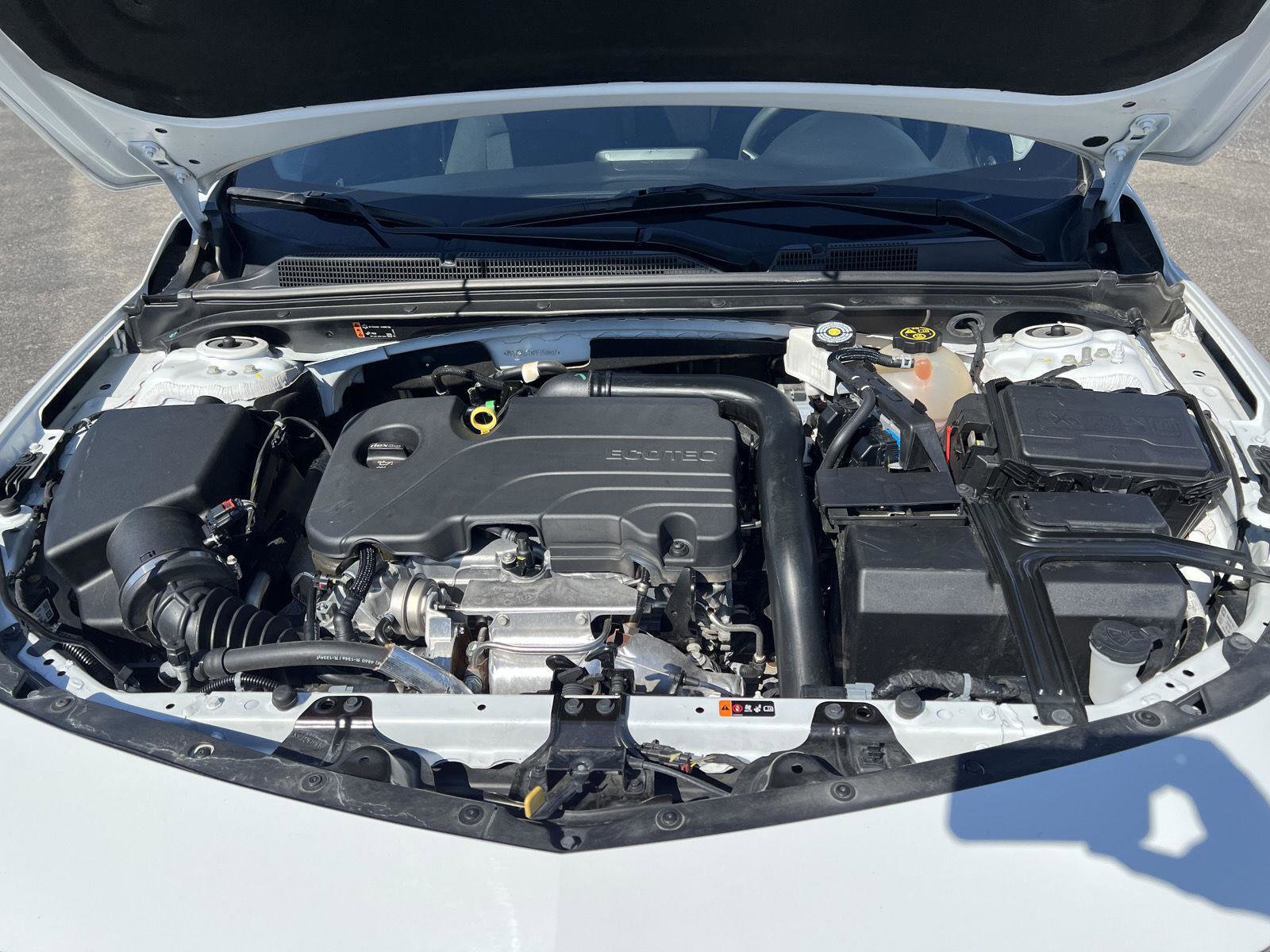 Used 2023 Chevrolet Malibu LT image 39
