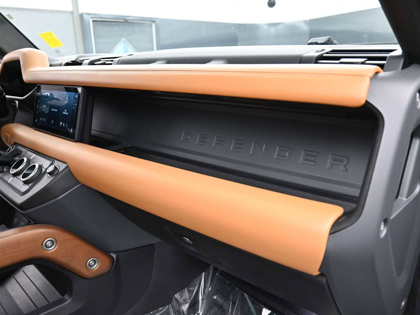 Used 2022 Land Rover Defender 110 X image 13