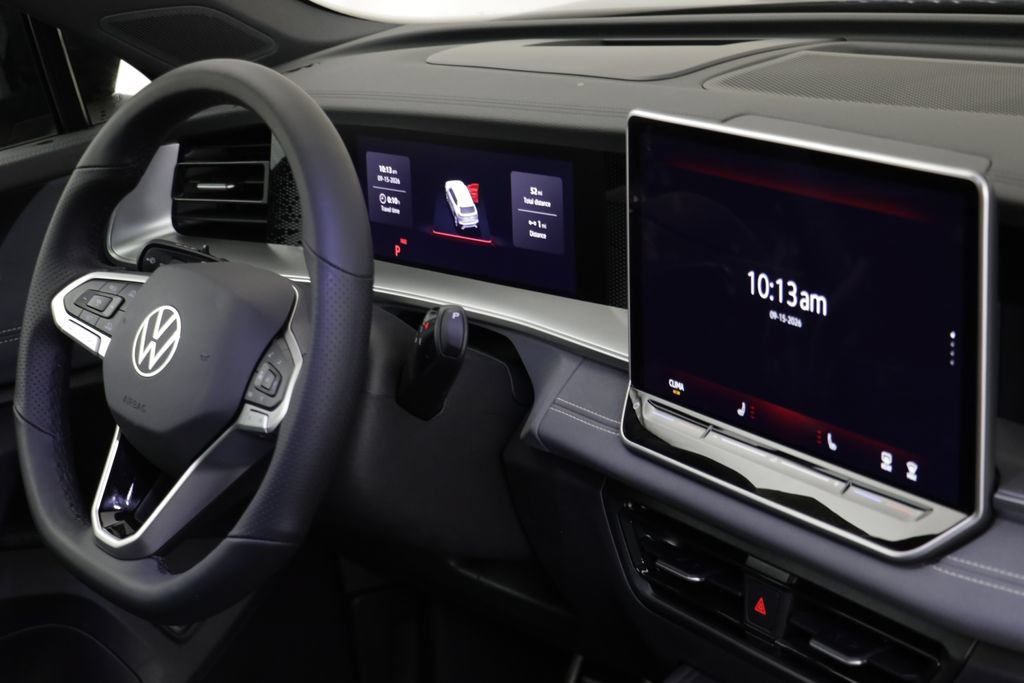 New 2026 Volkswagen Tiguan SE R-Line AWD/4WD image 21