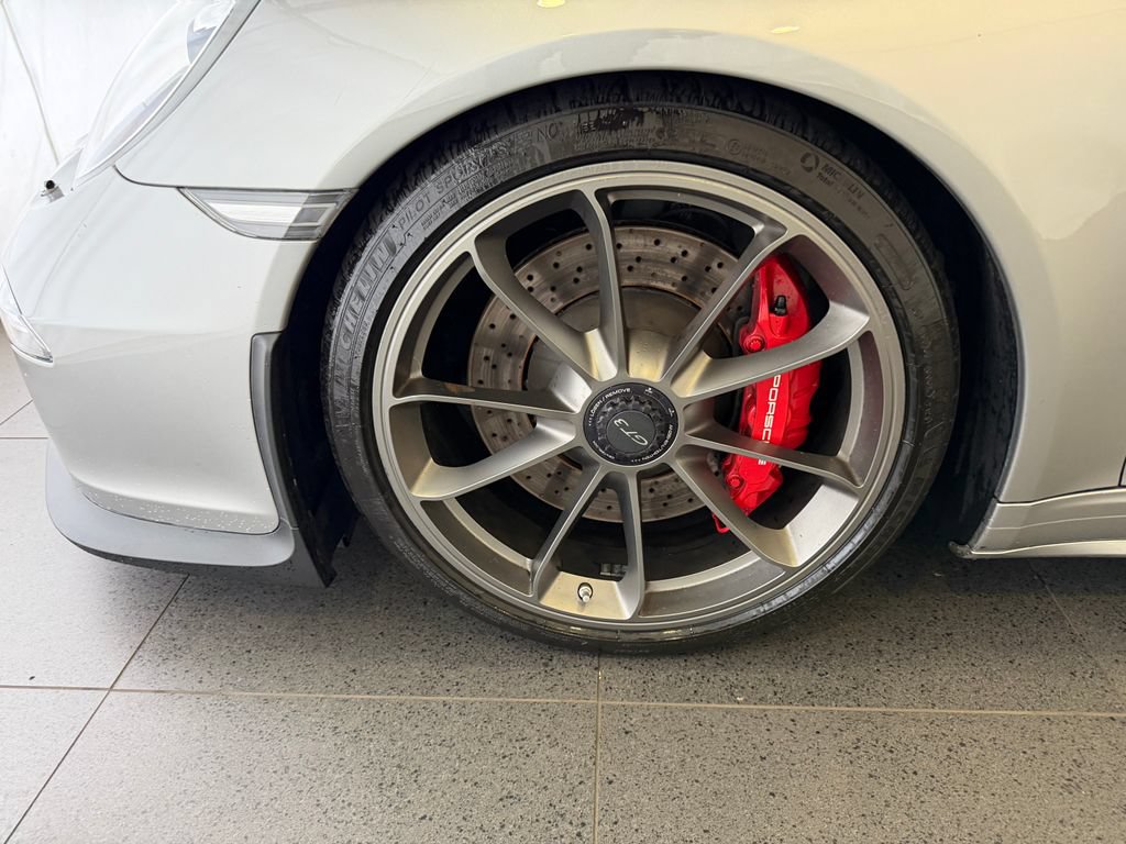 Certified 2015 Porsche 911 GT3 RWD image 10