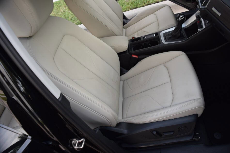 Used 2022 Audi Q3 2.0T Premium w/ Convenience Package AWD/4WD image 51