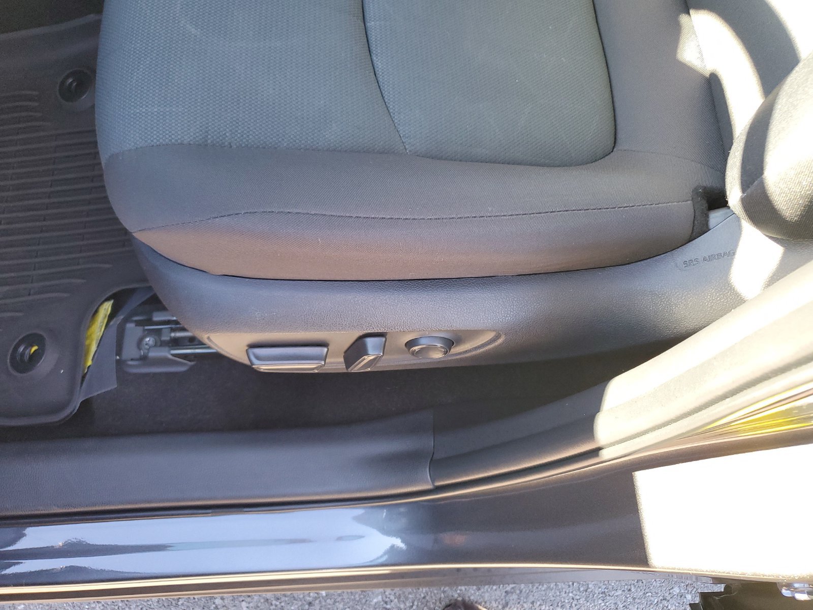 Certified 2025 Toyota RAV4 XLE w/ Convenience Package AWD/4WD image 18