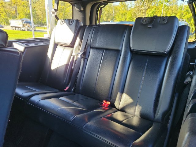 Used 2017 Ford Expedition EL Limited w/ Equipment Group 301A AWD/4WD image 28