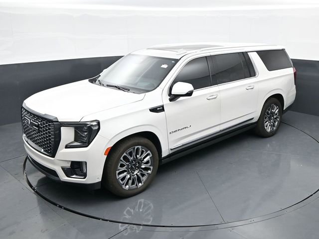 Used 2023 GMC Yukon XL Denali Ultimate image 34