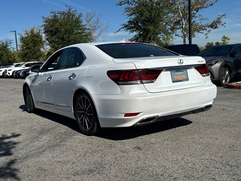 Used 2013 Lexus LS 460 w/ F-Sport Pkg RWD image 12