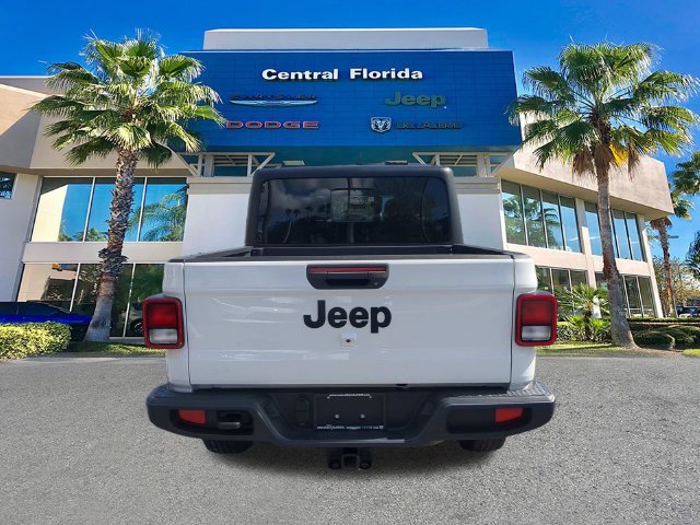 Used 2023 Jeep Gladiator Sport AWD/4WD image 6