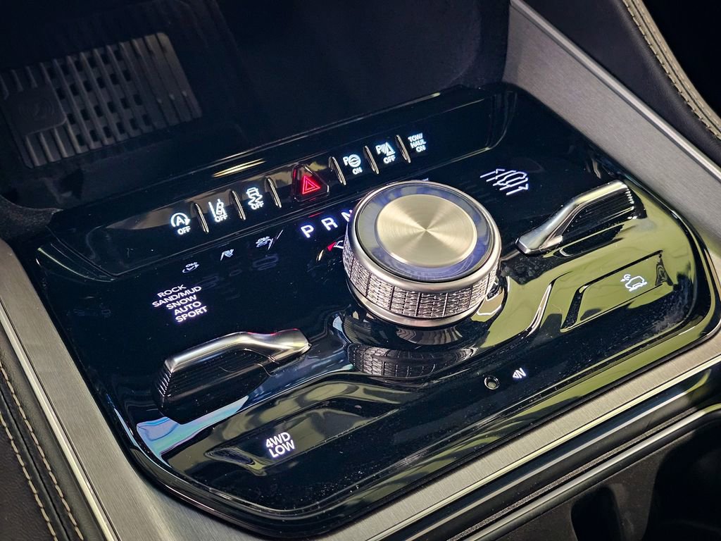 New 2026 Jeep Grand Wagoneer 4WD image 29