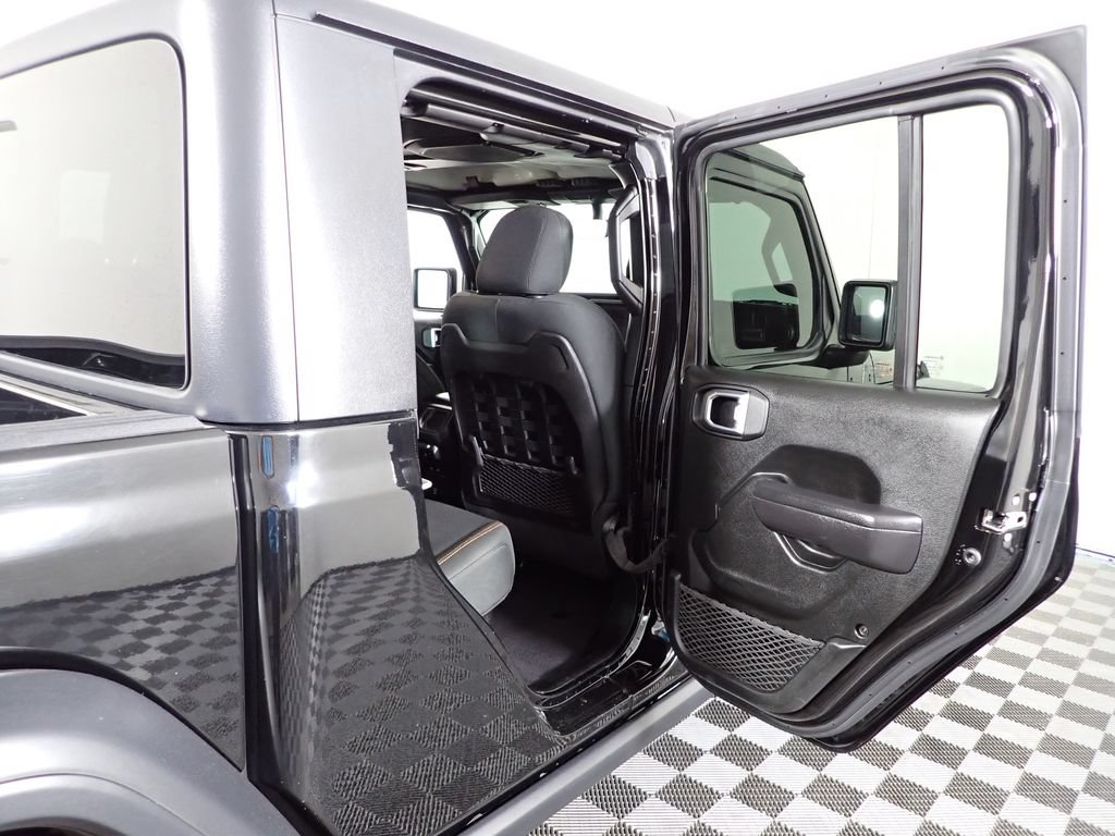 Used 2022 Jeep Gladiator Mojave w/ Cold Weather Group AWD/4WD image 34