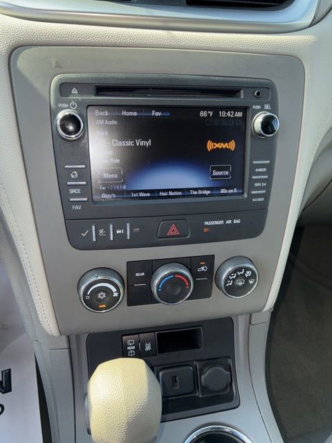 Used 2015 Chevrolet Traverse LS FWD image 13