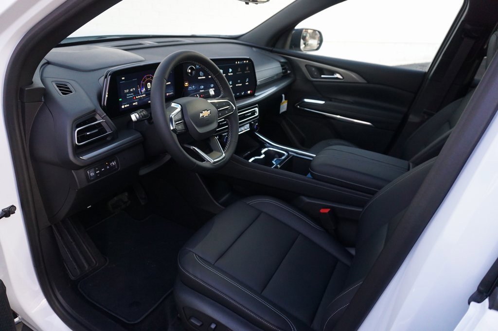 New 2026 Chevrolet Traverse LT w/ Sun and Wheel Package image 9