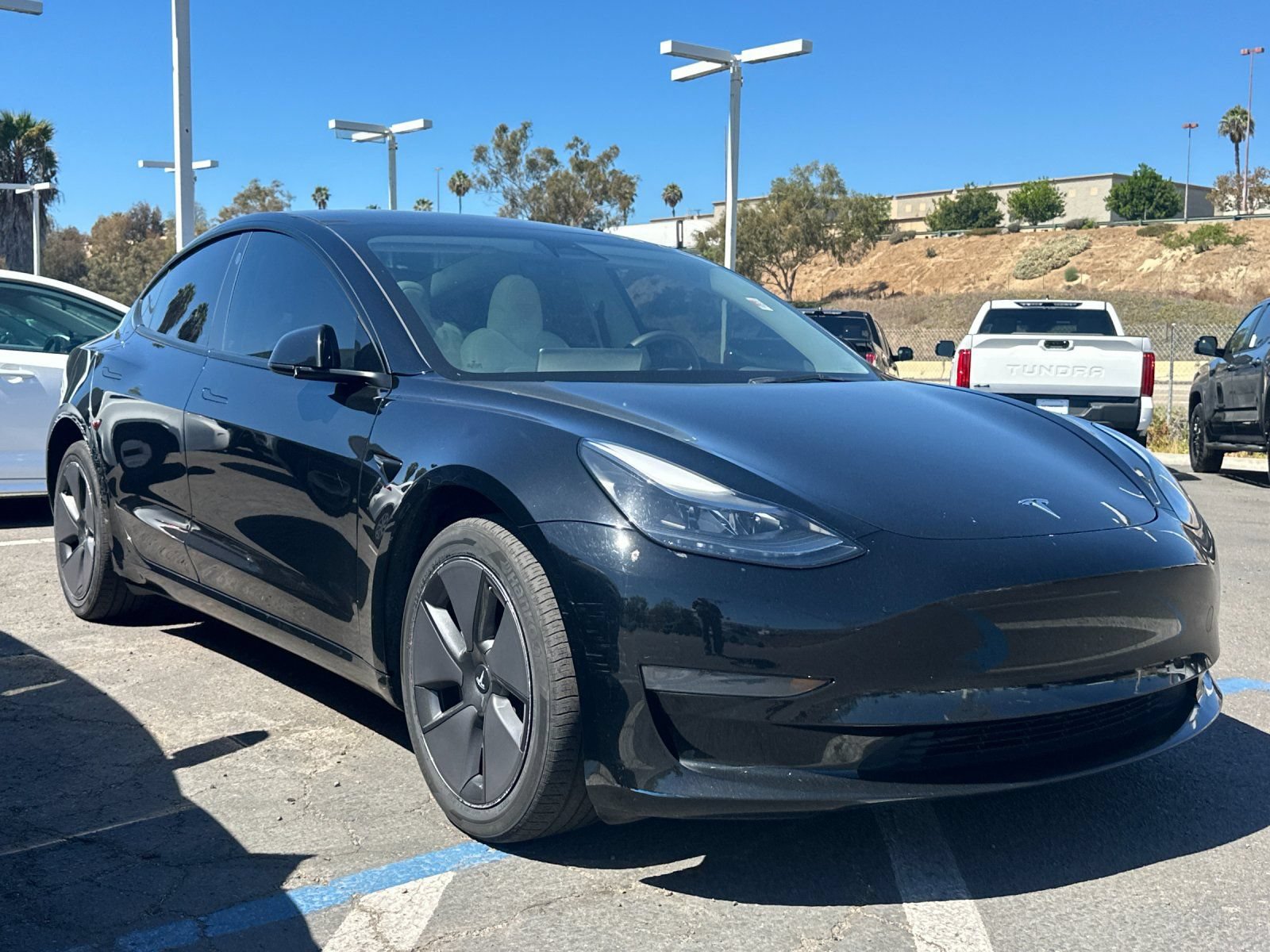 Used 2023 Tesla Model 3 Standard Range RWD image 2