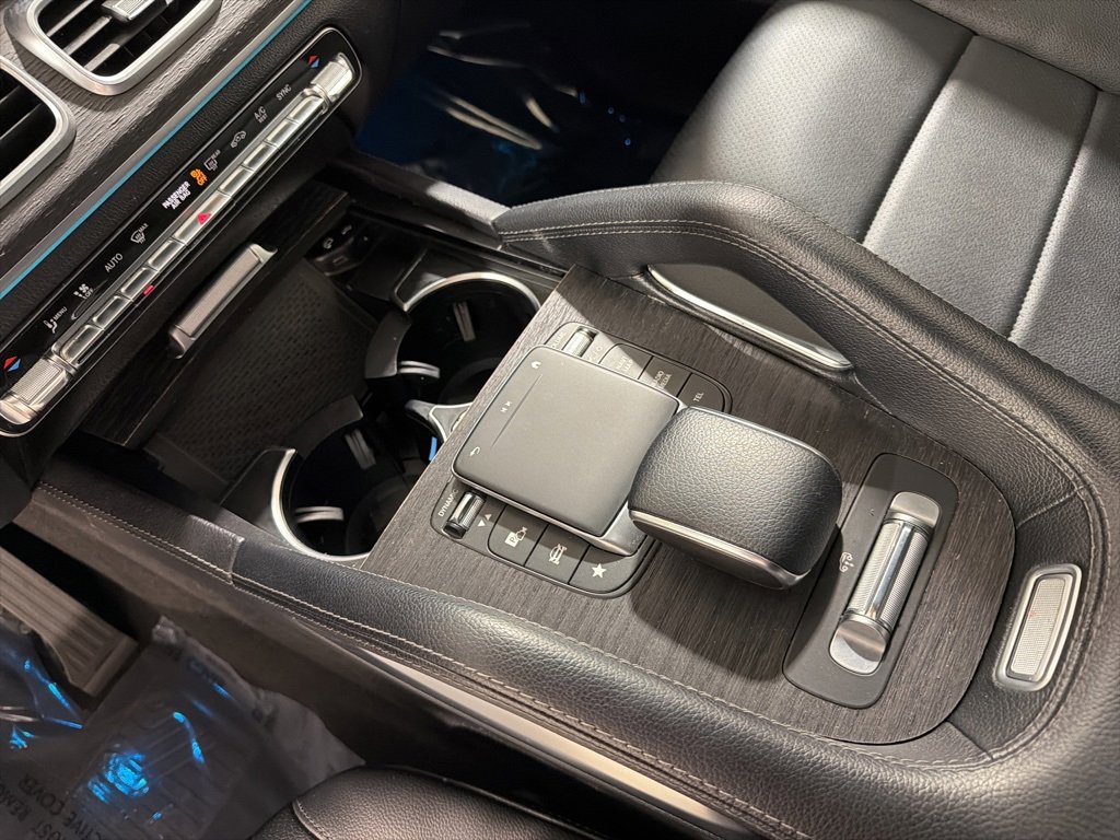 Used 2021 Mercedes-Benz GLS 450 4MATIC image 17