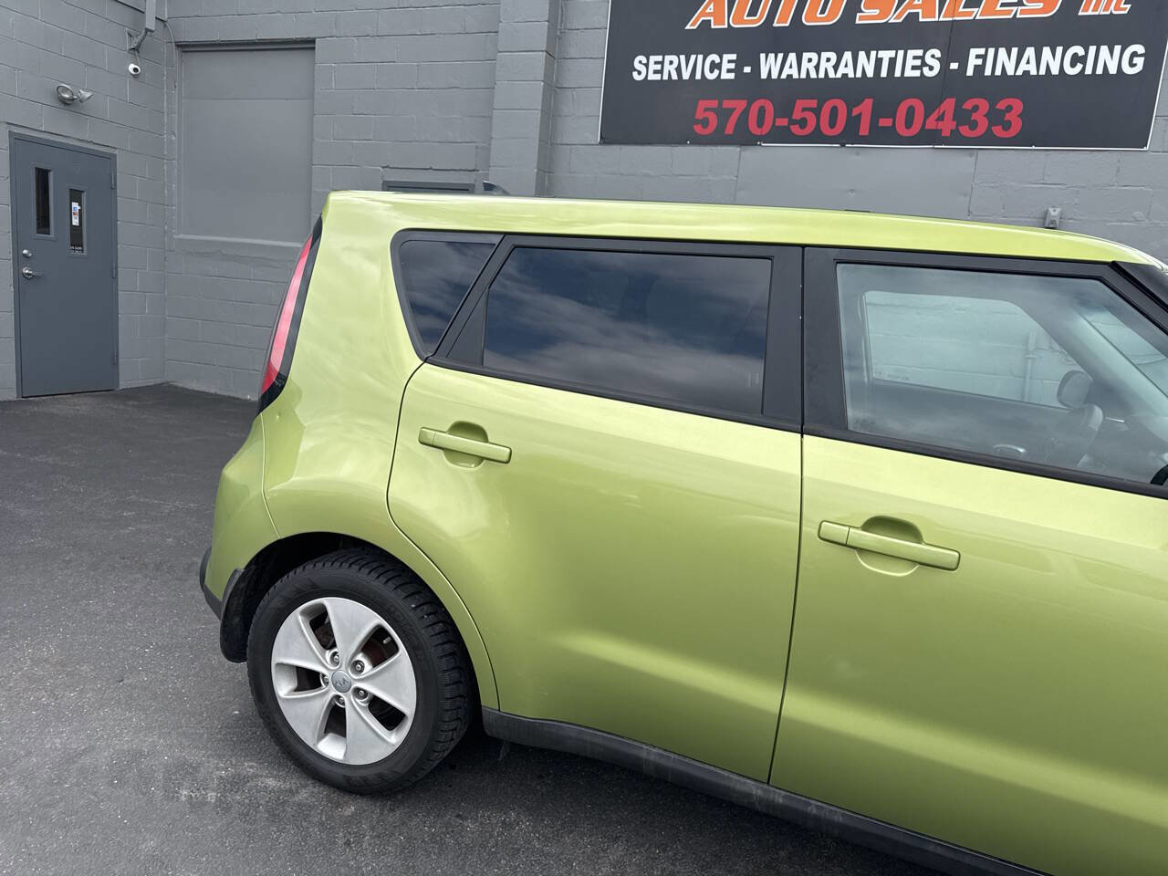 Used 2015 Kia Soul image 9