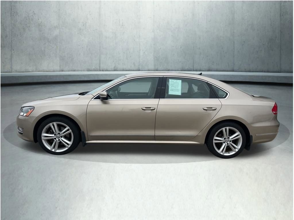 Used 2015 Volkswagen Passat 1.8T SE image 2