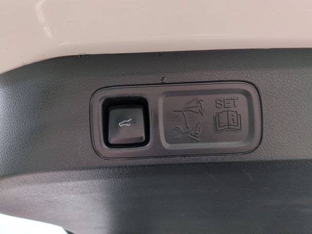 Certified 2020 Ford Expedition Limited w/ Special Edition Package AWD/4WD image 29