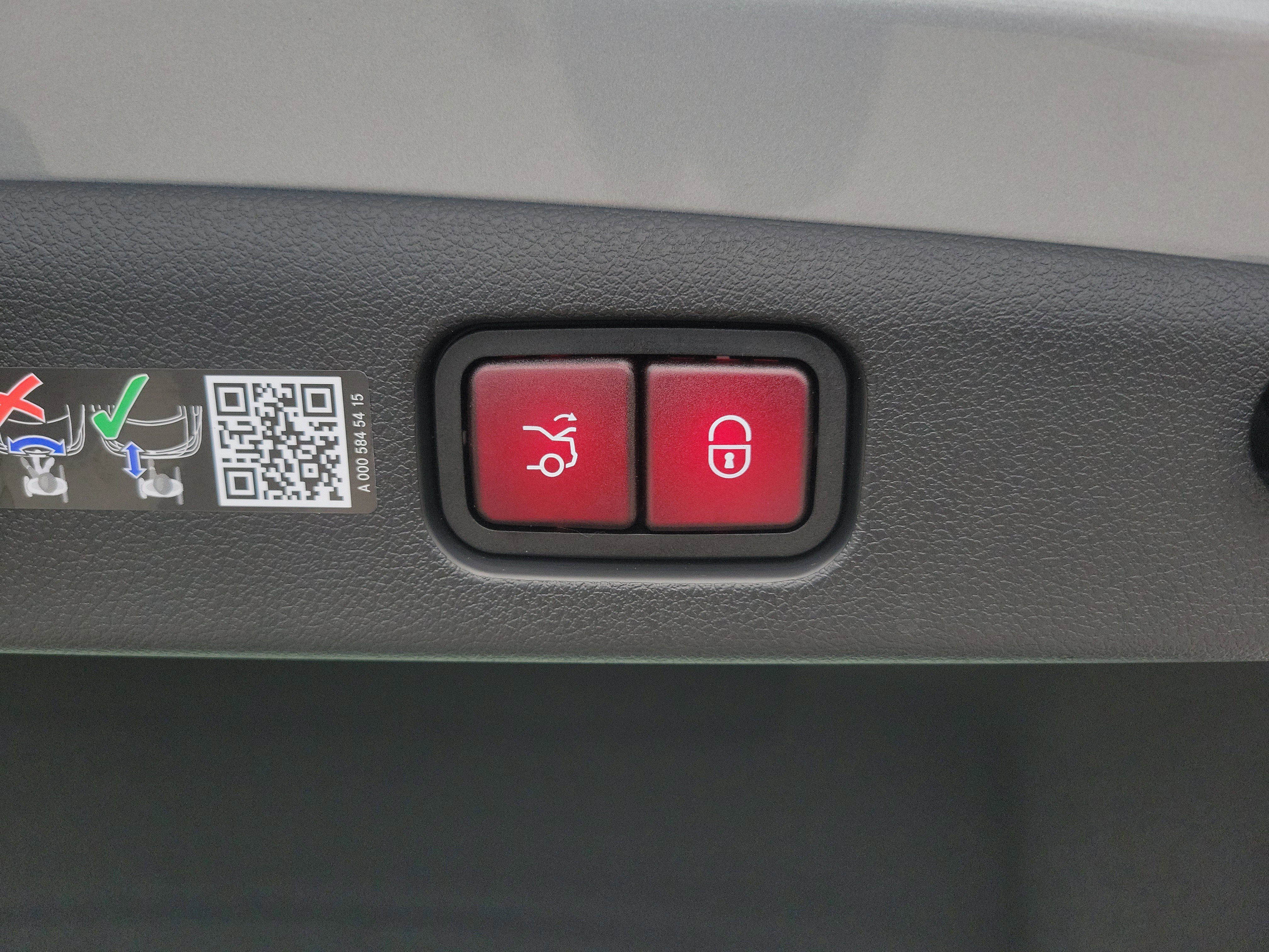 Certified 2025 Mercedes-Benz E 350 Sedan image 8