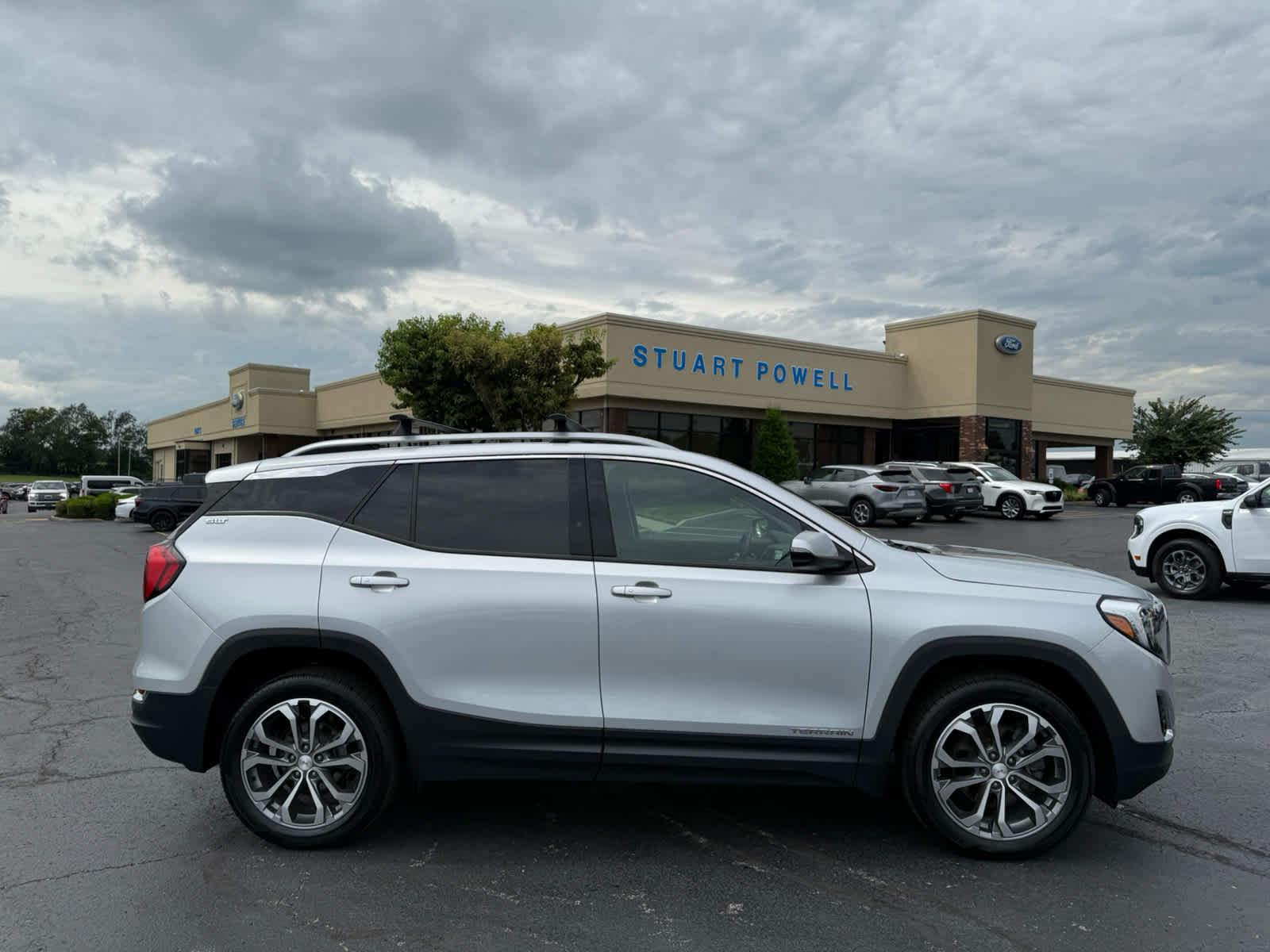 Used 2020 GMC Terrain SLT w/ Preferred Package AWD/4WD image 19