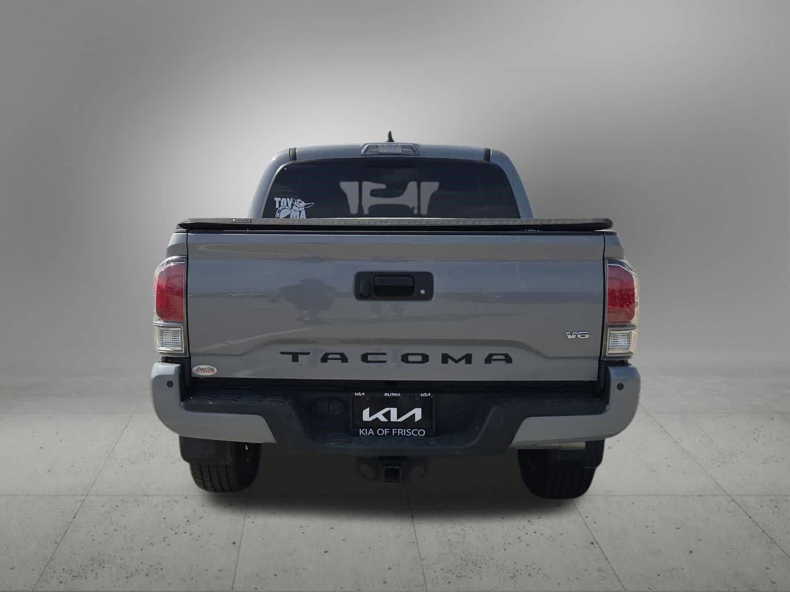 Used 2020 Toyota Tacoma TRD Sport w/ Technology Package RWD image 5