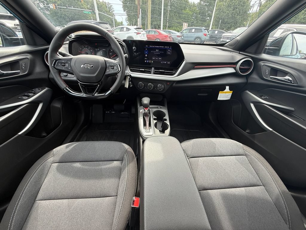 New 2026 Chevrolet Trax RS w/ Sunroof Package FWD image 22