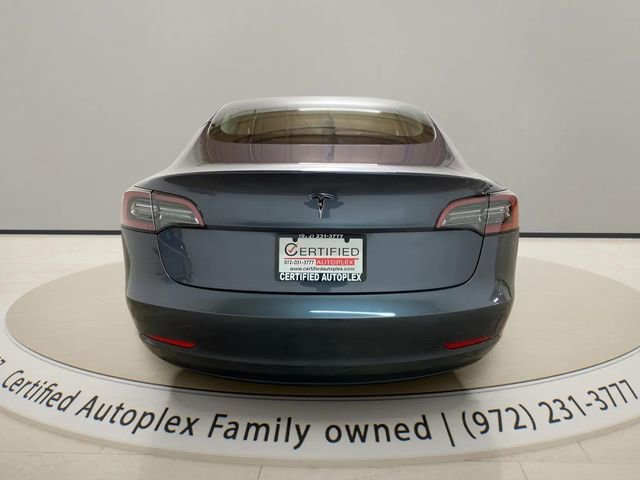 Used 2023 Tesla Model 3 Standard Range image 2