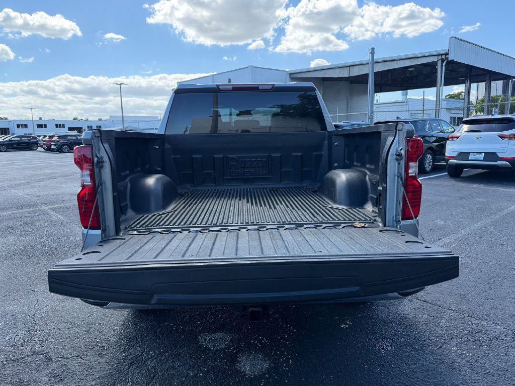 Used 2025 Chevrolet Silverado 1500 LT RWD image 14