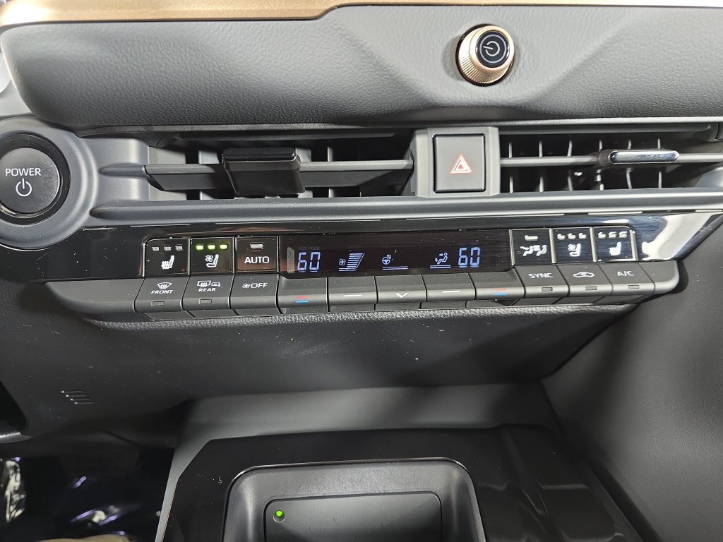 Used 2026 Toyota Crown Signia AWD/4WD image 23