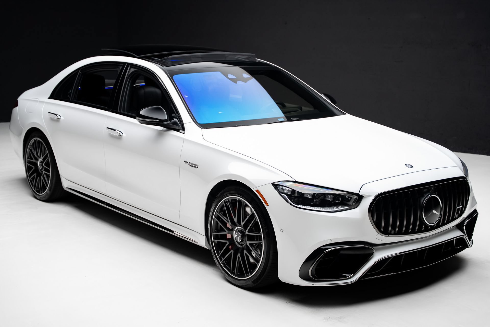 Used 2025 Mercedes-Benz S 63 AMG S image 44
