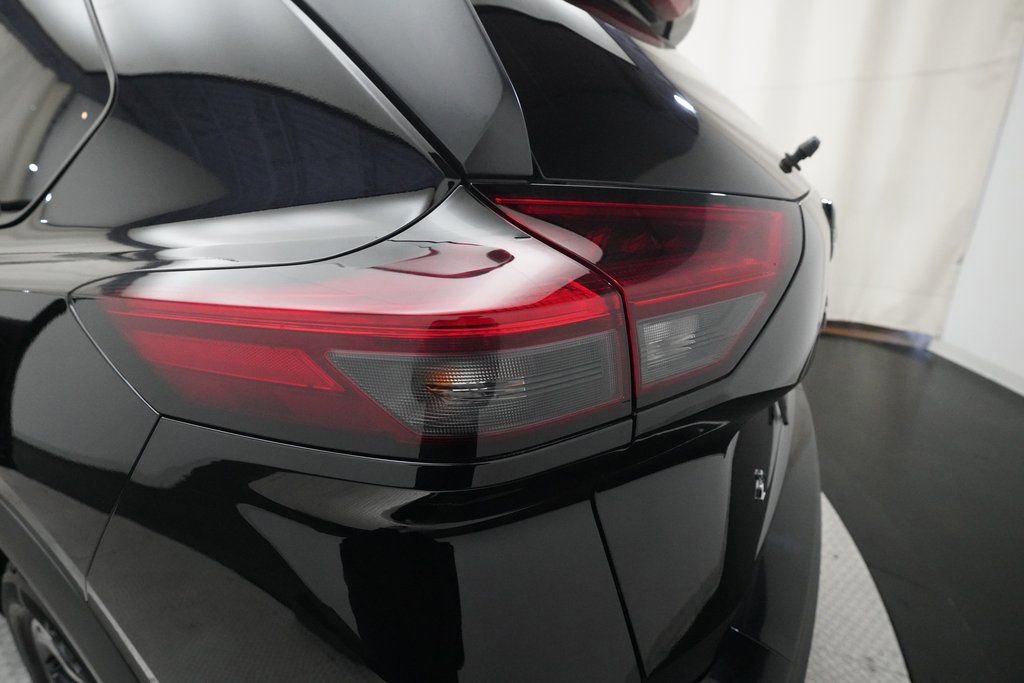 Used 2024 Nissan Rogue SV image 32