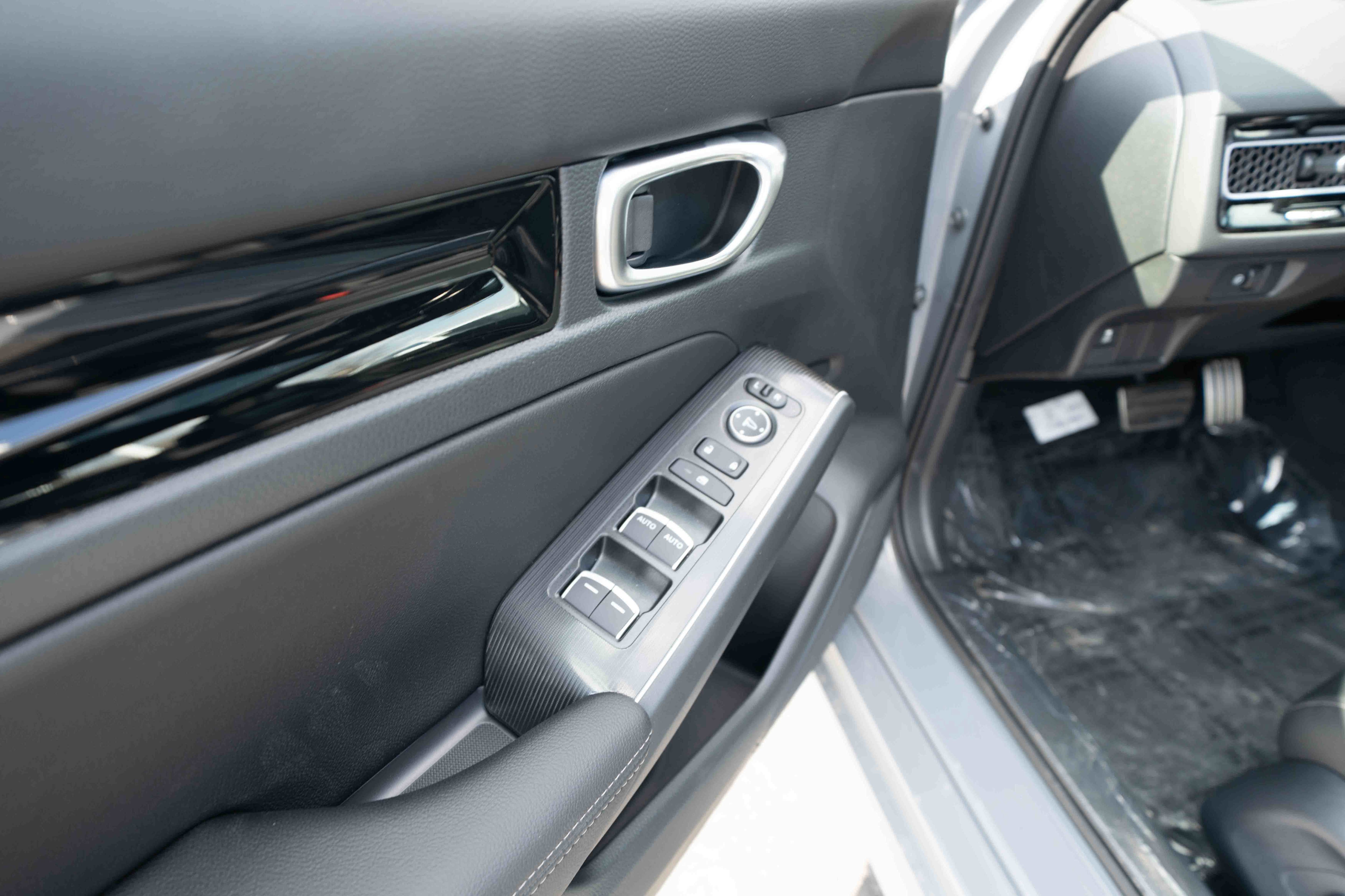 New 2026 Honda Civic Sport Touring image 7