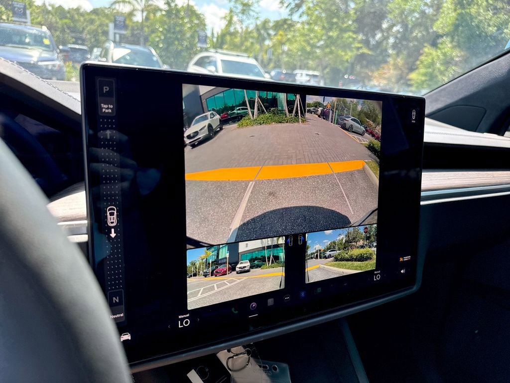 Used 2024 Tesla Model X image 51