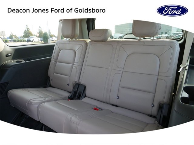 Used 2024 Lincoln Navigator L Reserve image 15