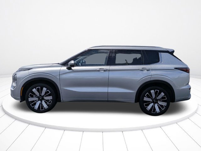 Used 2025 Mitsubishi Outlander SEL FWD image 6