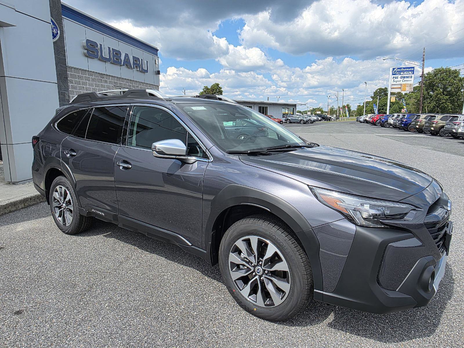 New 2025 Subaru Outback Touring image 3