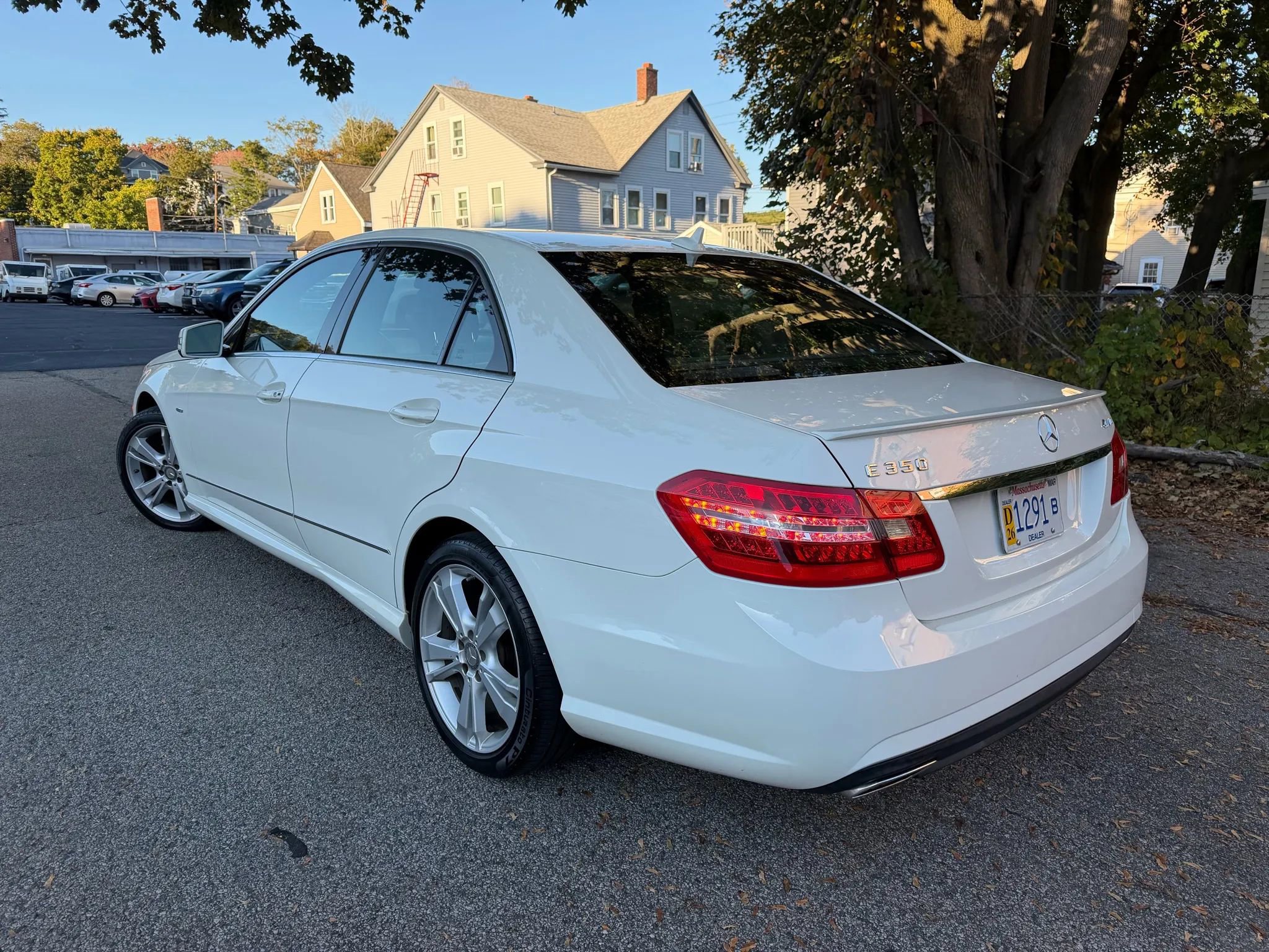 Used 2012 Mercedes-Benz E 350 4MATIC Sedan image 8