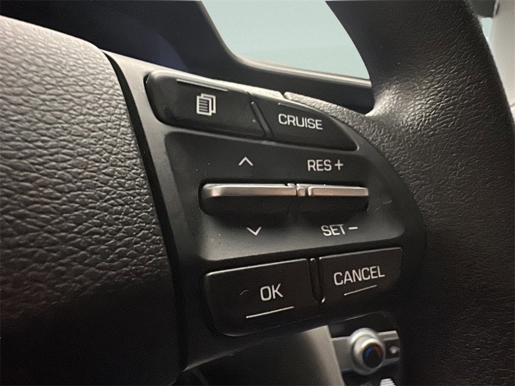 Used 2020 Hyundai Elantra SEL image 12