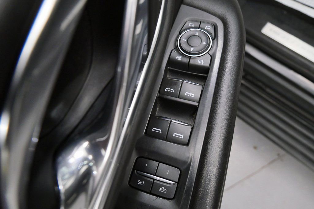 Used 2021 Chevrolet Suburban High Country w/ Premium Package image 15