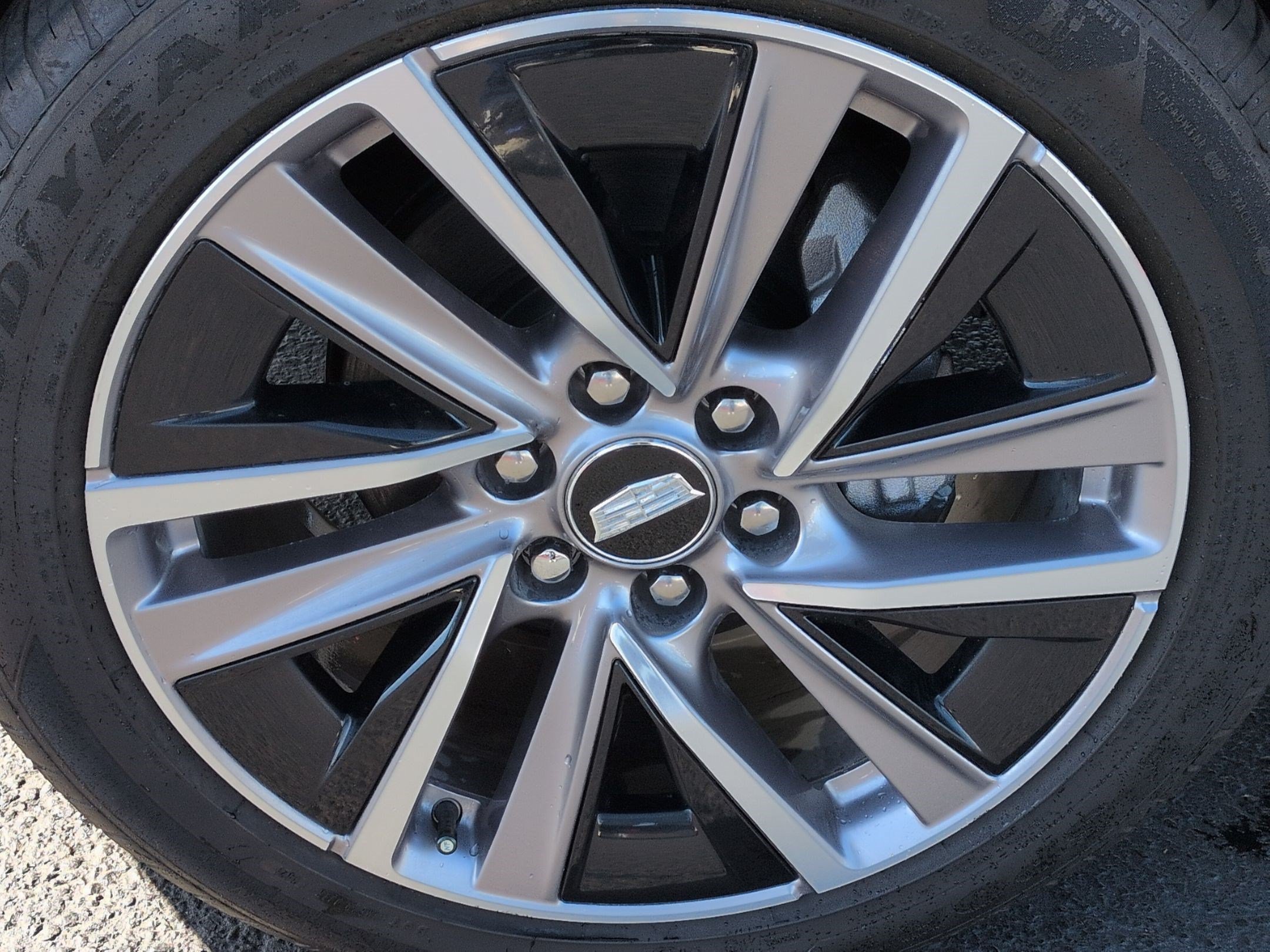 Used 2026 Cadillac Vistiq Sport w/ LPO, Floor Liner Package AWD/4WD image 13