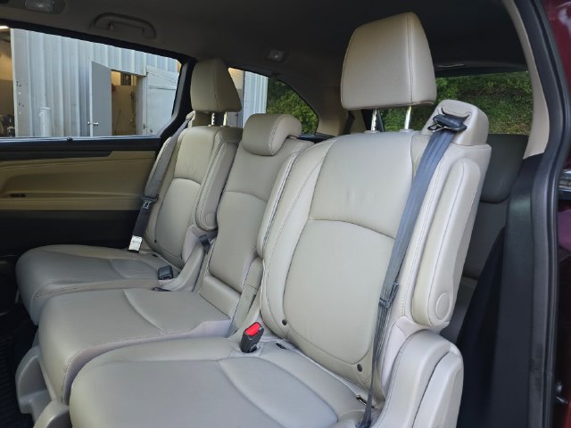 Used 2018 Honda Odyssey Touring image 19