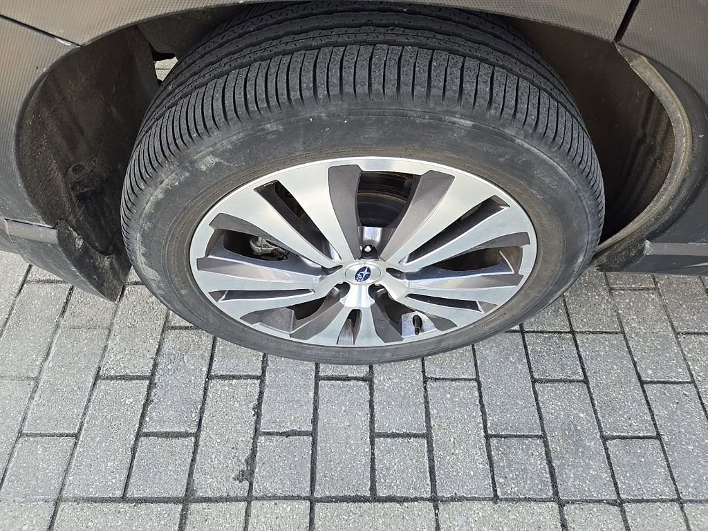 Used 2022 Subaru Ascent Limited w/ Technology Package image 13