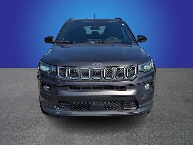 Used 2023 Jeep Compass Latitude AWD/4WD image 2