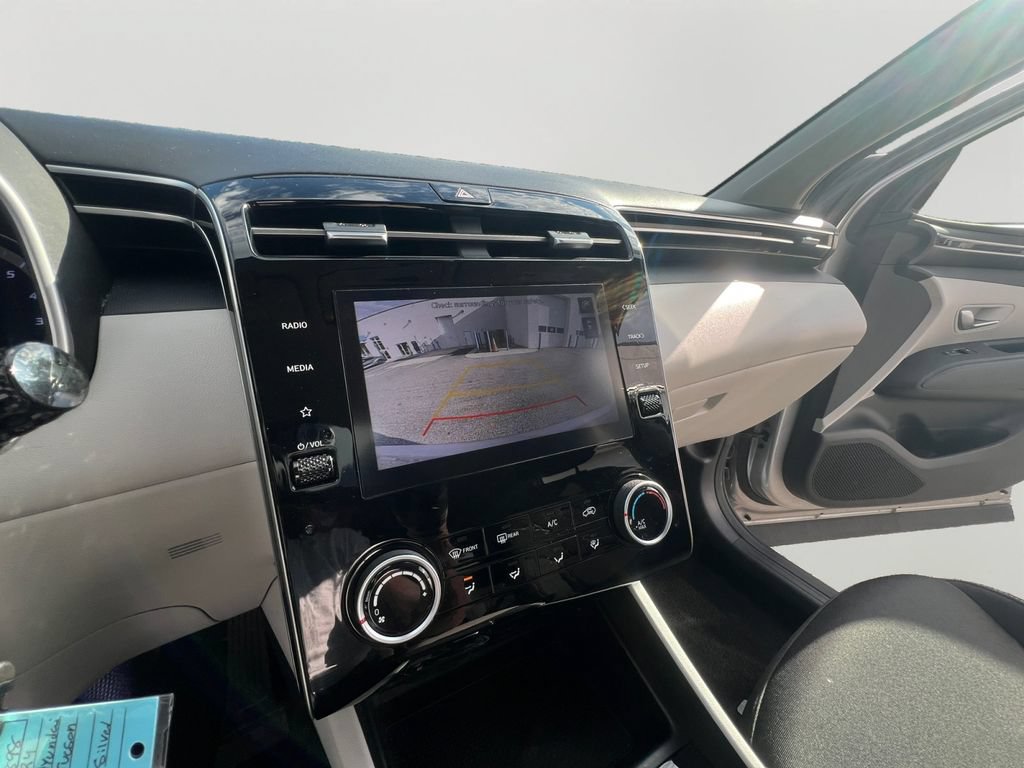 Used 2024 Hyundai Tucson SE AWD/4WD image 16