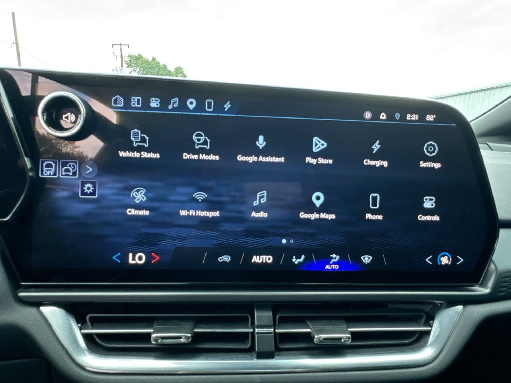 Used 2025 Chevrolet Equinox EV LT FWD image 26